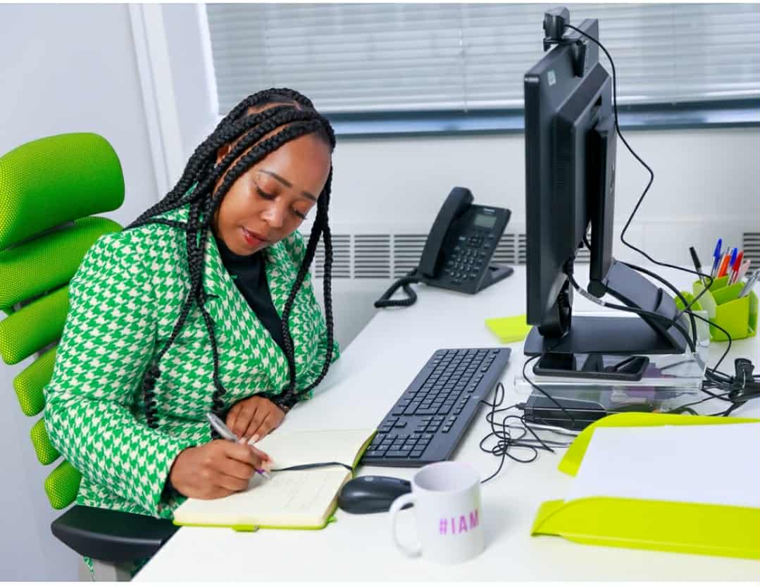 ee1e0abb-eef5-4e6f-bc69-63b70fa68a7f